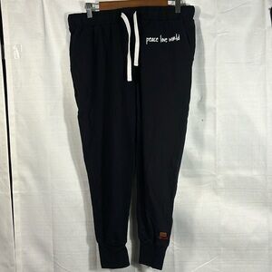 Peace Love World Joggers Size M
